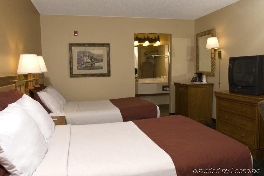 בראנסון American Eagle Inn & Suites חדר תמונה